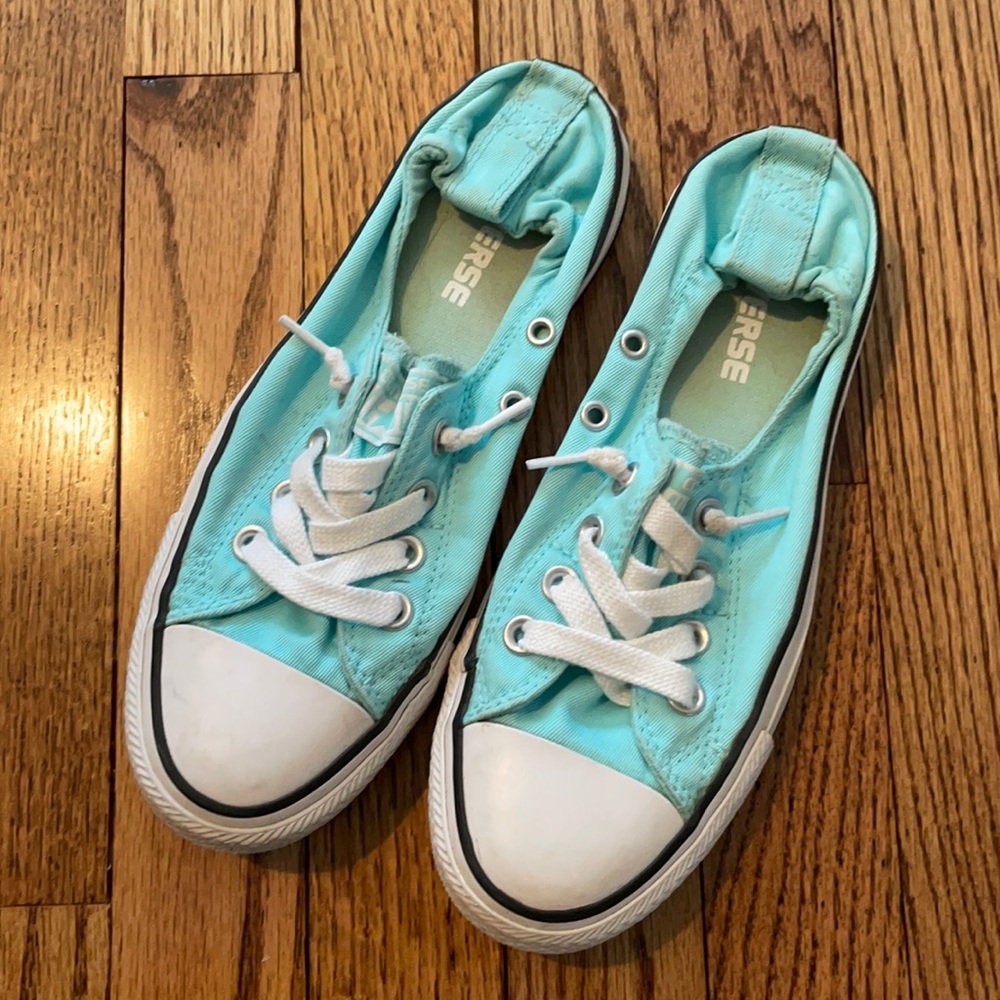Converse no tie sneakers size 6
